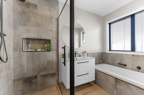 Photo of property in 2 Whakahaumako Road, Leamington, 3495