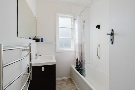 Photo of property in 116 Clarkin Road, Fairfield, Hamilton, 3214