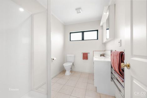 Photo of property in 63 Kirton Drive, Riverstone Terraces, Upper Hutt, 5018