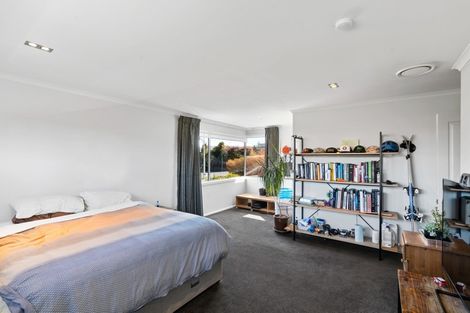 Photo of property in 17 Trevathan Lane, Wanaka, 9305