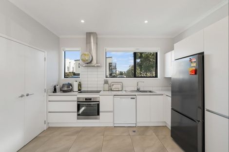Photo of property in 60 Mapou Road, Hobsonville, Auckland, 0616