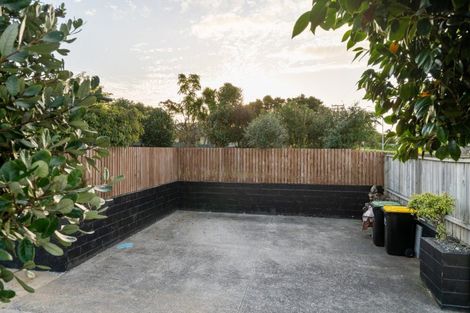 Photo of property in 242 Ngatai Road, Otumoetai, Tauranga, 3110