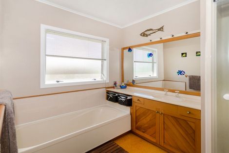 Photo of property in 6 Thorn Road, Tuakau, 2121