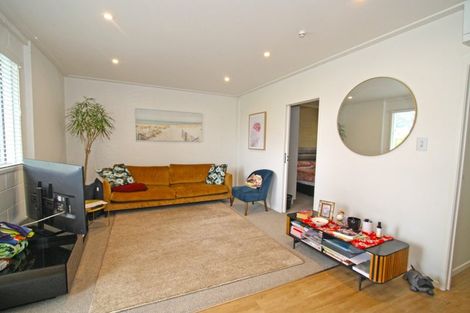 Photo of property in 4/6 Belt Road, Moturoa, New Plymouth, 4310