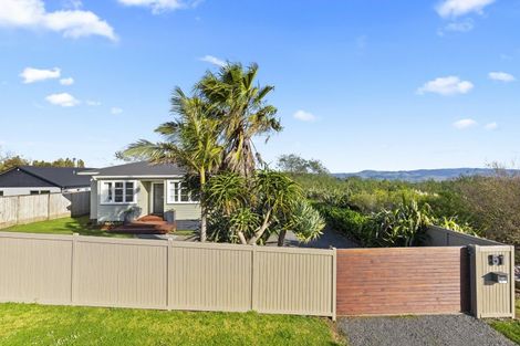 Photo of property in 51 Burrow Road, Pukekohe, 2120