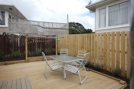 Photo of property in 30b Tiroroa Avenue, Te Atatu South, Auckland, 0610