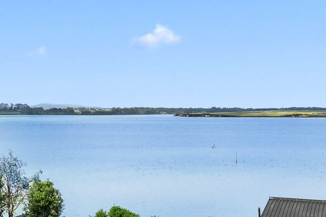Photo of property in 13a Lawson Way, Weymouth, Auckland, 2103