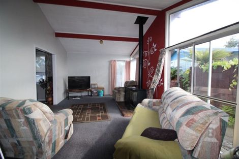 Photo of property in 9 Kupe Place, Tokoroa, 3420