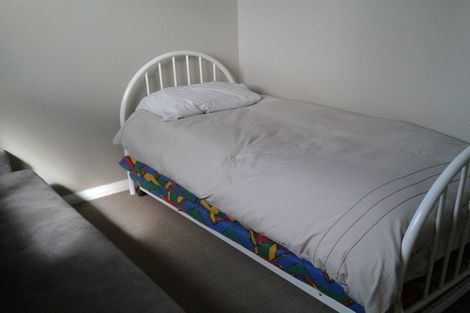 Photo of property in 19 Pitcairn Street, Oakura, 4314