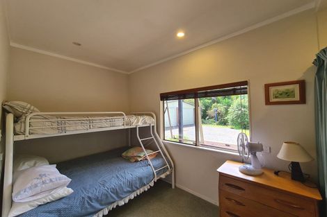 Photo of property in 40 Driving Creek Road, Coromandel, 3506