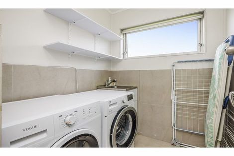 Photo of property in 20 Minton Place, Manurewa, Auckland, 2102