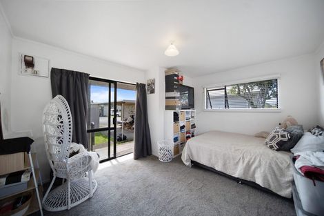 Photo of property in 80 Cottingham Crescent, Mangere East, Auckland, 2024