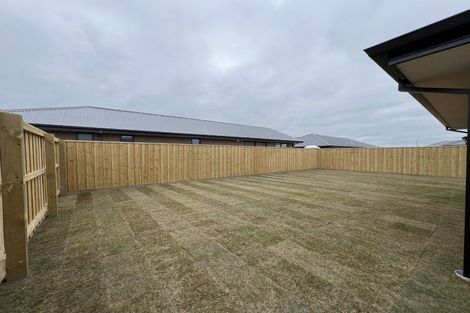 Photo of property in 35 Cousins Street, Woodend, 7691