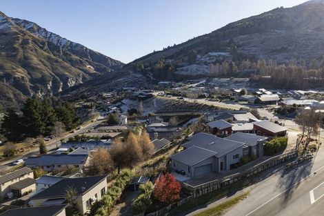 Photo of property in 1 Morning Star Terrace, Arthurs Point, Queenstown, 9371