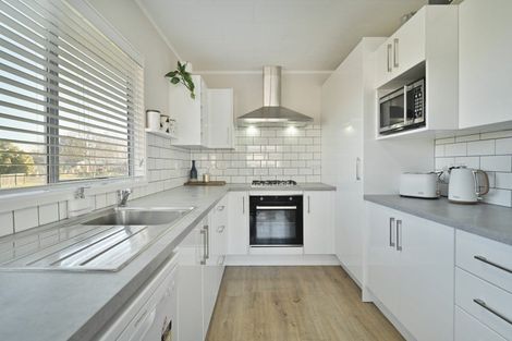Photo of property in 32 Ardrossan Avenue, Flaxmere, Hastings, 4120
