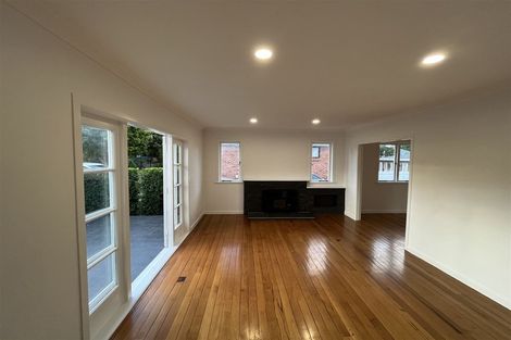 Photo of property in 71 Archibald Road, Kelston, Auckland, 0602