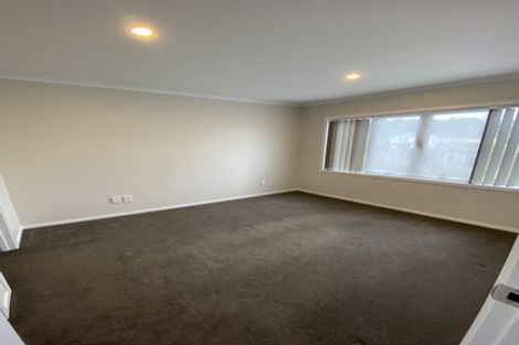 Photo of property in 32 Fernly Rise, Flat Bush, Auckland, 2019