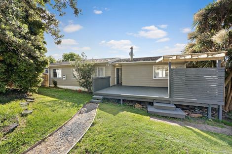 Photo of property in 7 Styca Place, Sunnyvale, Auckland, 0612