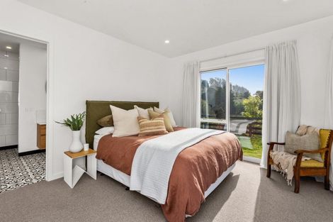 Photo of property in 5 Te Roera Drive, Taradale, Napier, 4112