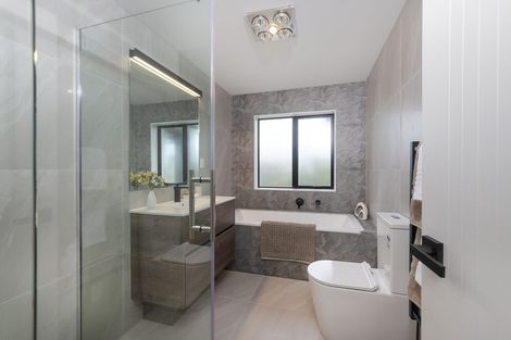 Photo of property in 70 Thomas Road, Flat Bush, Auckland, 2019