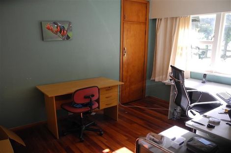 Photo of property in 33 Acheron Road, Paremata, Porirua, 5026