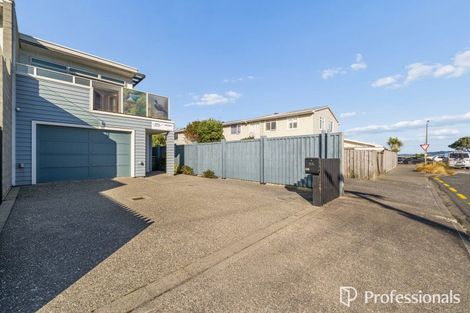 Photo of property in 6a Nelson Street, Petone, Lower Hutt, 5012