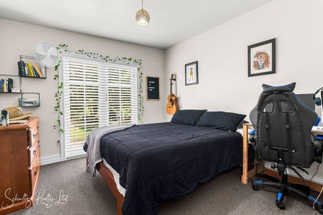 Photo of property in 17 Franklin Road, Paparoa, 0571