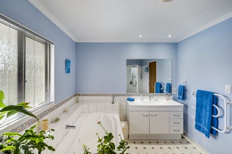 Photo of property in 12b Avondale Road, Taradale, Napier, 4112