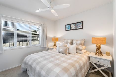 Photo of property in 209 Beach Road, Whangamata, 3620