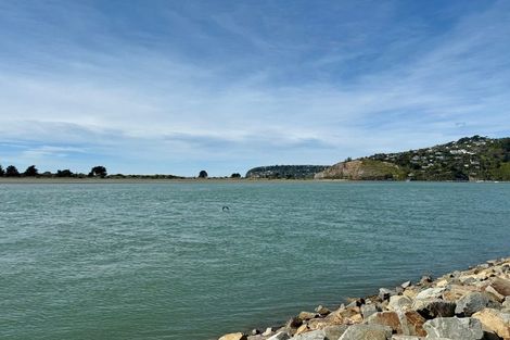 Photo of property in 2/79 Beachville Road, Redcliffs, Christchurch, 8081