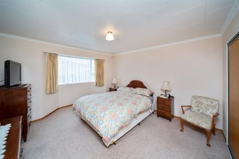 Photo of property in 1 Heather Lea, Hawera, 4610