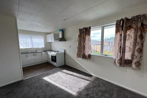 Photo of property in 31 Rollerson Street, Papakura, 2110