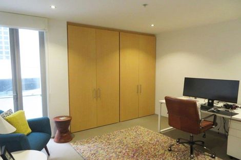 Photo of property in Sanctum Apartment, 10 Ebor Street, Te Aro, Wellington, 6011