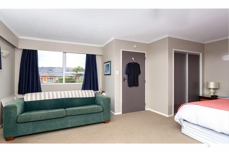 Photo of property in 20 Timaru Road, Waimate, 7924