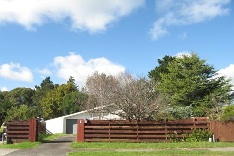 Photo of property in 118 Ennis Avenue, Pakuranga Heights, Auckland, 2010