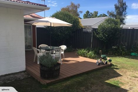 Photo of property in 2/34 Te Aute Road, Havelock North, 4130