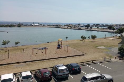 Photo of property in 407/7 Humber Street, Pandora, Napier, 4110