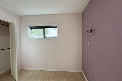 Photo of property in 1/3 Holt Avenue, Torbay, Auckland, 0630