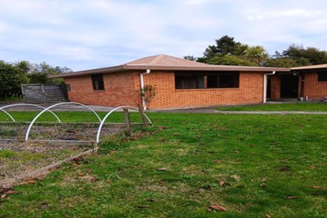 Photo of property in 3 Warren Place, Frankleigh Park, New Plymouth, 4310