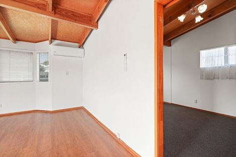 Photo of property in 2/1 Fowlds Avenue, Sandringham, Auckland, 1025