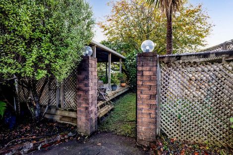 Photo of property in 20 Heaphy Street, Westown, New Plymouth, 4310