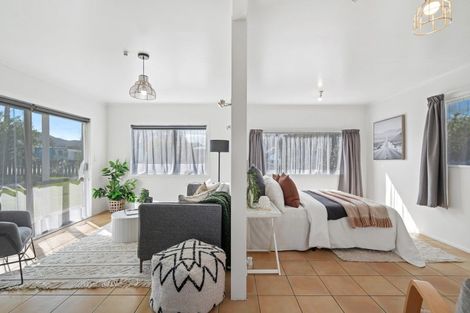 Photo of property in 106 Brandon Street, Featherston, 5710