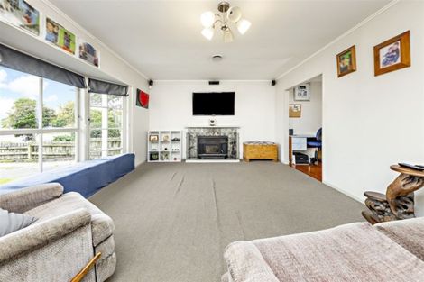 Photo of property in 8 Cargill Street, Papakura, 2110
