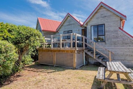 Photo of property in 6 Stonewall Grove, Waikanae Beach, Waikanae, 5036