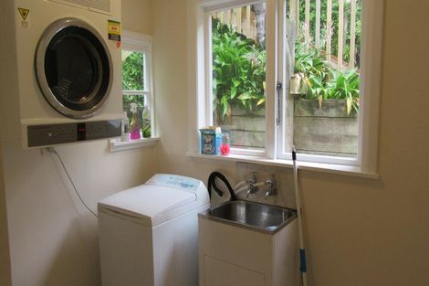 Photo of property in 68 Raroa Road, Kelburn, Wellington, 6012