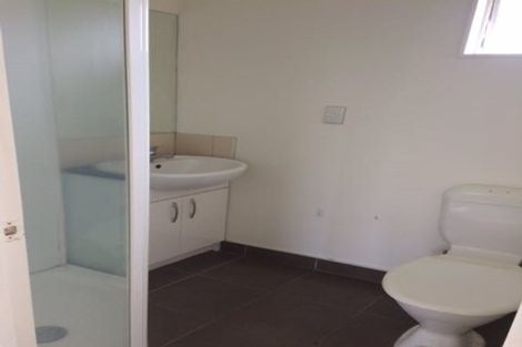 Photo of property in 16 Kauri Glen Road, Northcote, Auckland, 0627