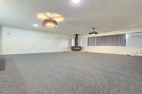 Photo of property in 14 Waimana Road, Conifer Grove, Takanini, 2112