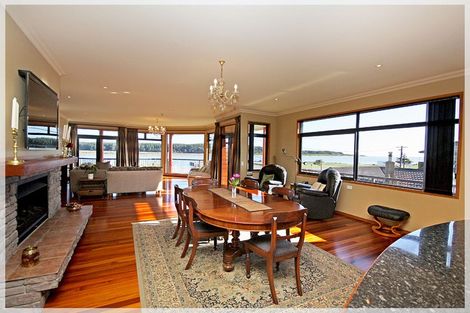 Photo of property in 49 Hartley Street, Foxton Beach, Foxton, 4815