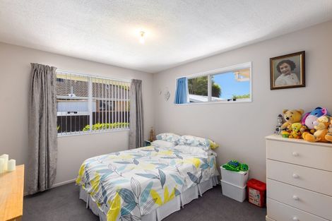 Photo of property in 10 Fenmere Place, Burwood, Christchurch, 8083