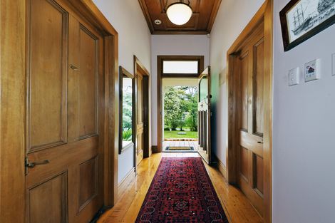 Photo of property in 54 Upland Road, Huia, Auckland, 0604